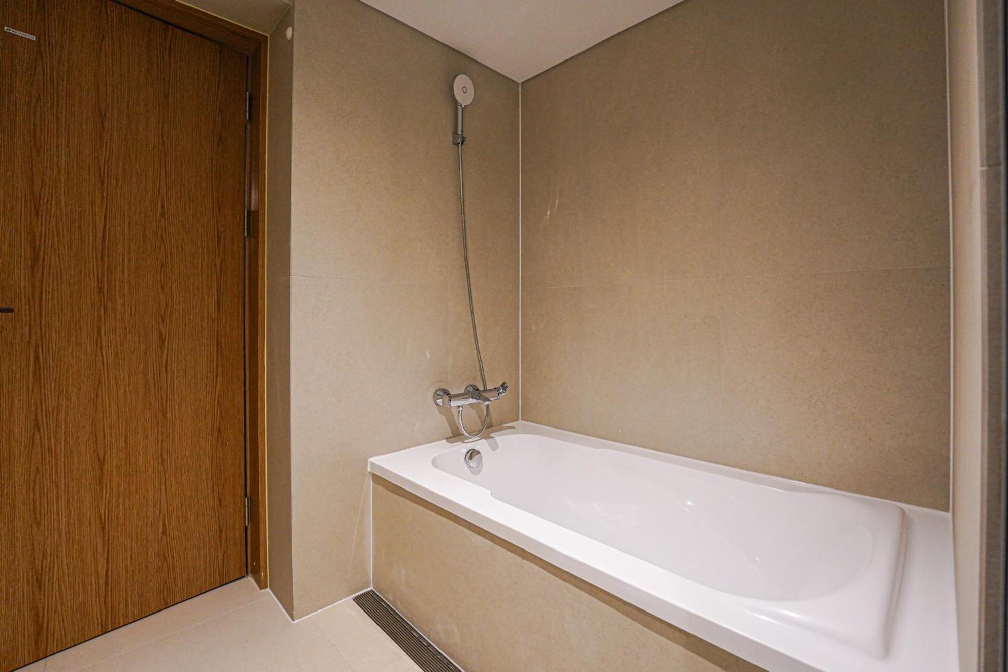Hotel Ground27 Puszan Kültér fotó
