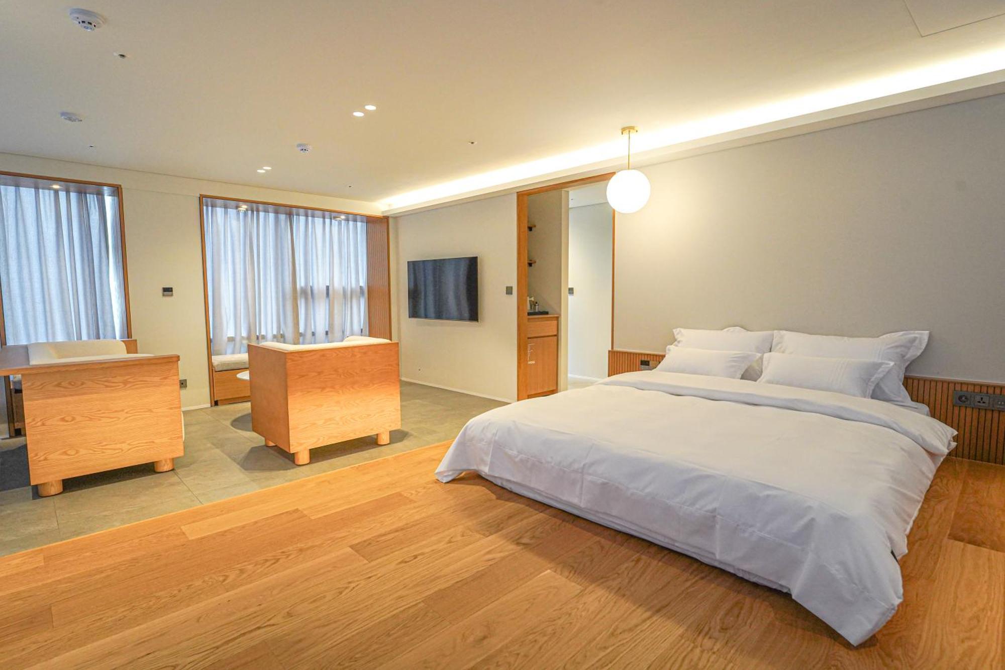 Hotel Ground27 Puszan Kültér fotó